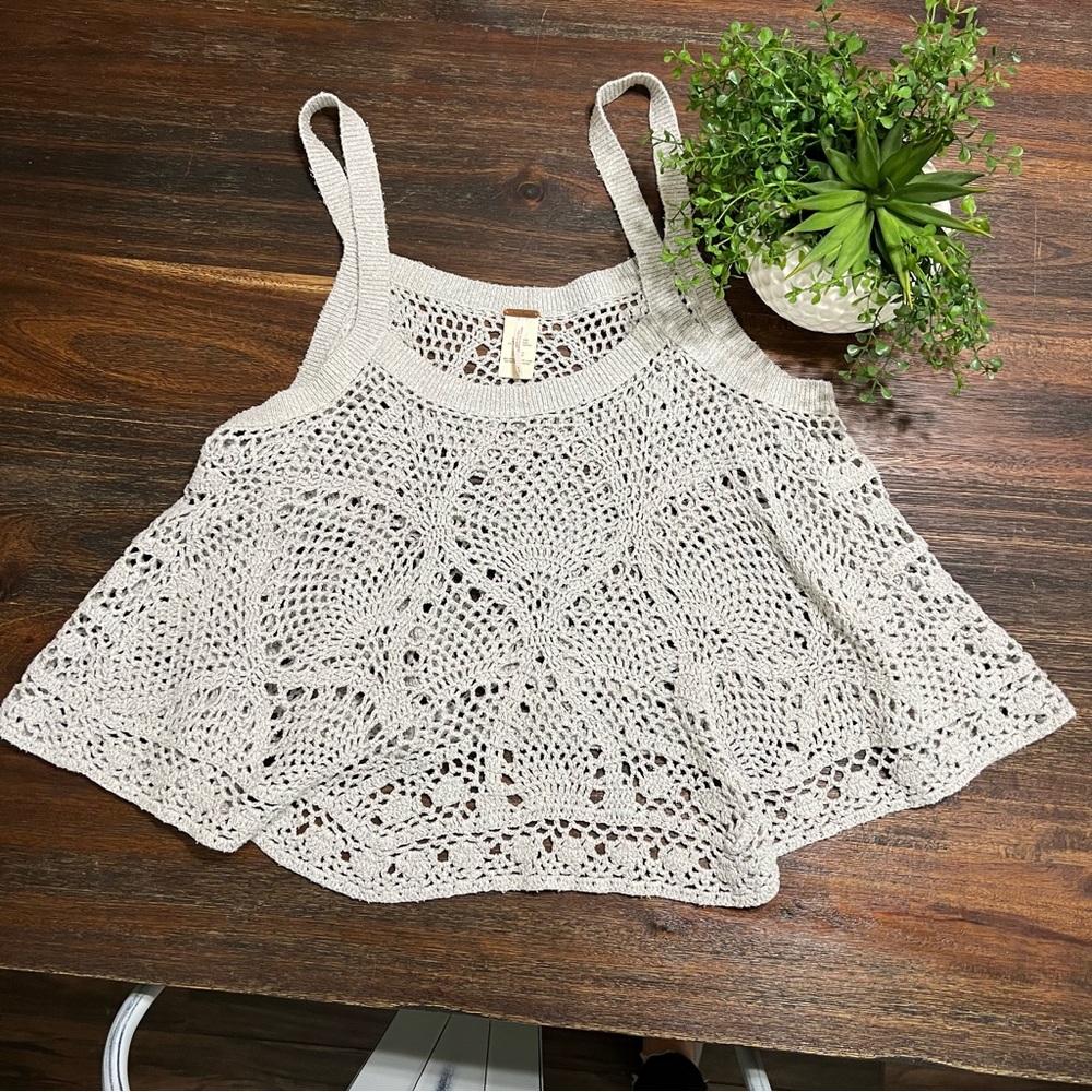 FP crochet cutout tank gray cream heathered geometric floral M NWOT
